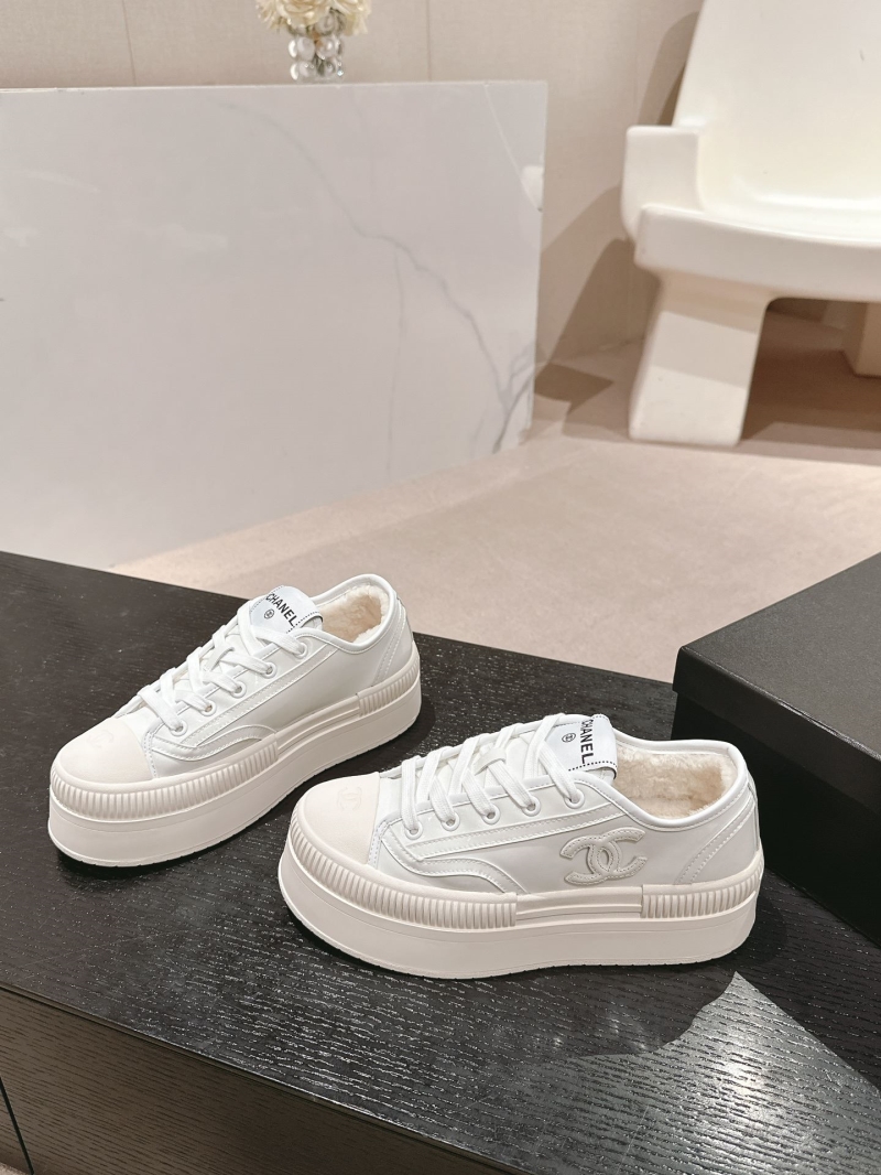 Ch**el sport shoes